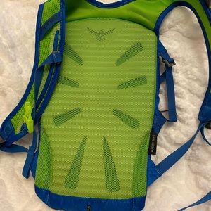 Kids osprey hydration back pack